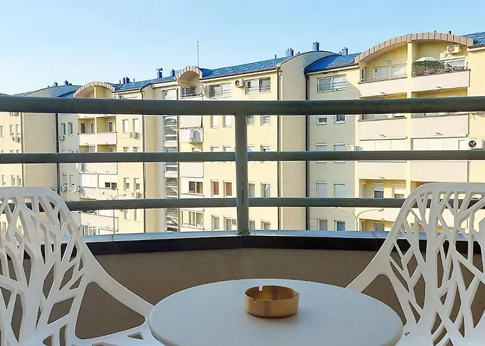 Stella شقة بانيا لوكا